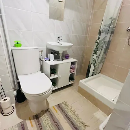Lumineux Et Chaleureux. Apartamento *